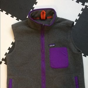 SOLD ❤Grey & purple Patagonia vest